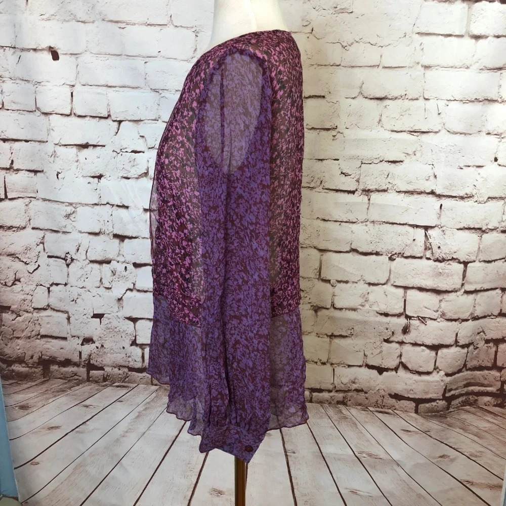 CAbi‎ #823 Sonnet Silk Boho Sheer Floral Print Top - Picture 5 of 8